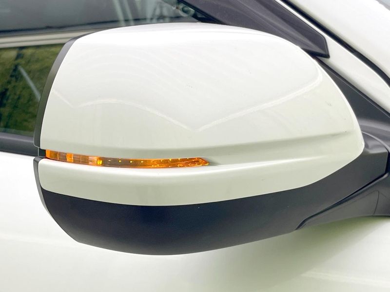 2014 Honda Vezel DAA-RU3 (UW-6a90fda574576)[11]