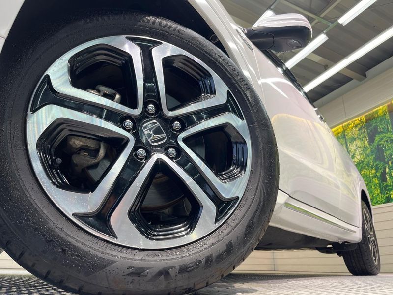 2016 Honda Vezel DAA-RU3 (UW-6a90fda714294)[11]