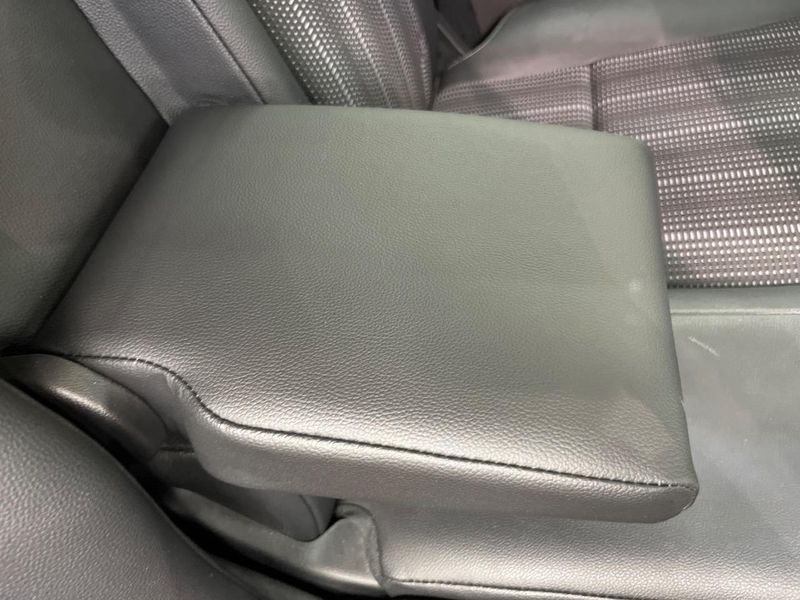 2016 Honda Vezel DAA-RU3 (UW-6a90fda714294)[22]