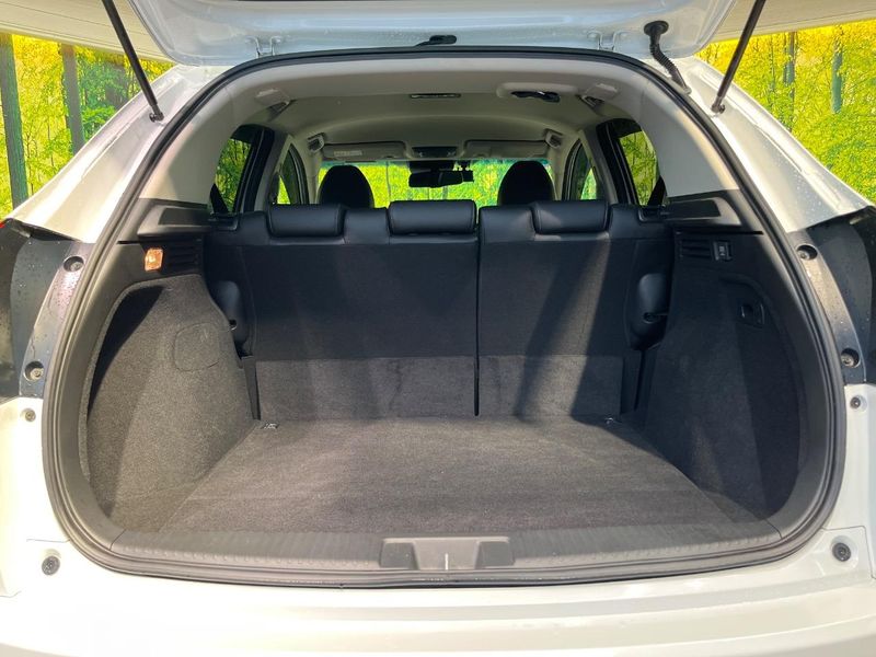 2016 Honda Vezel DAA-RU3 (UW-6a90fda714294)[29]