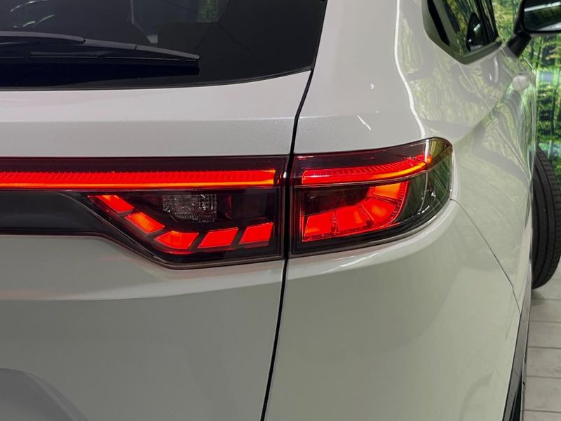 2021 Honda Vezel 6AA-RV5 (UW-6a90fdae47bfb)[17]