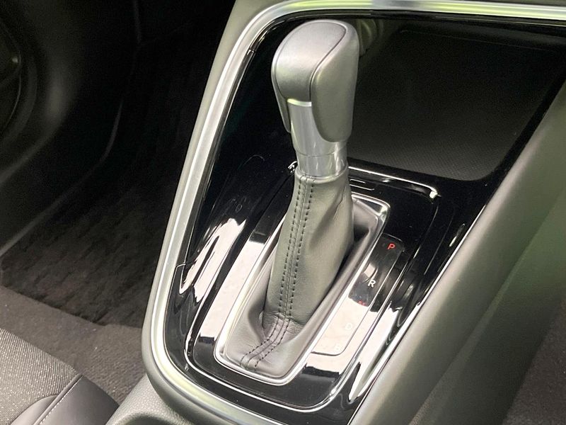 2022 Honda Vezel 6AA-RV5 (UW-6a90fdb100cd5)[21]