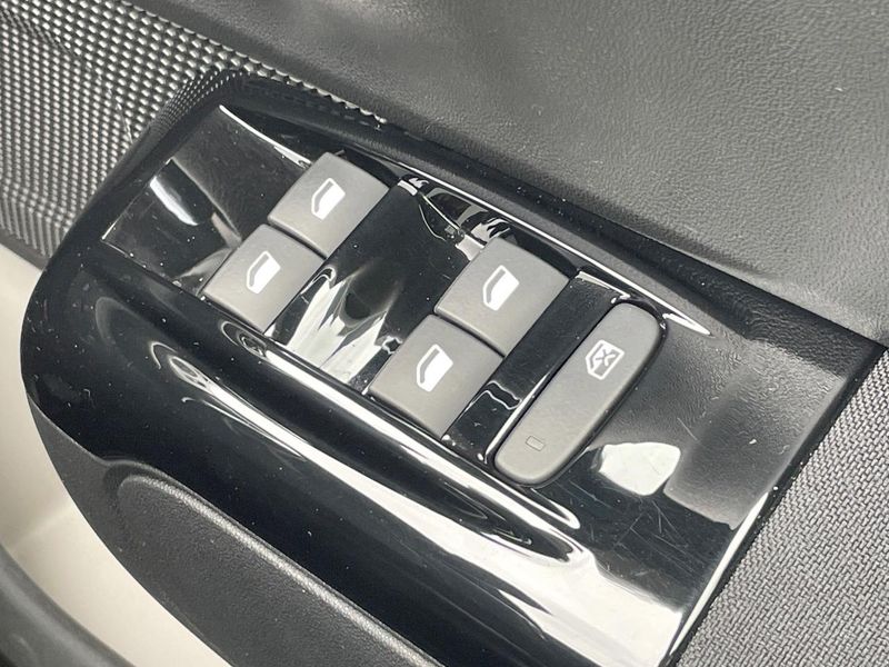 2019 Citroen C3 ABA-B6HN01 (UW-6a90fdf5cc274)[13]