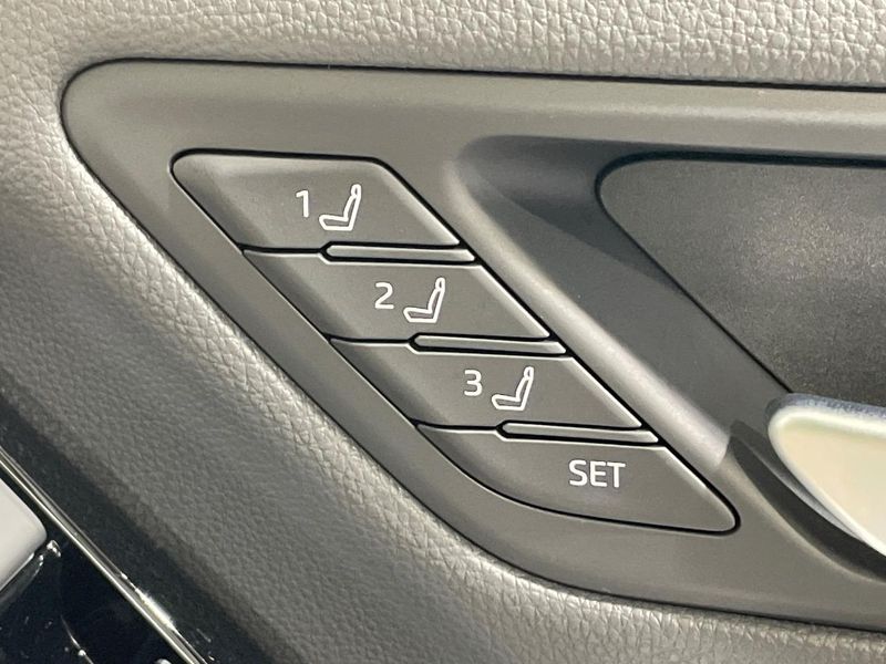 2024 Toyota Land Cruiser 3BA-VJA300W (UW-6a90fdf75da46)[29]