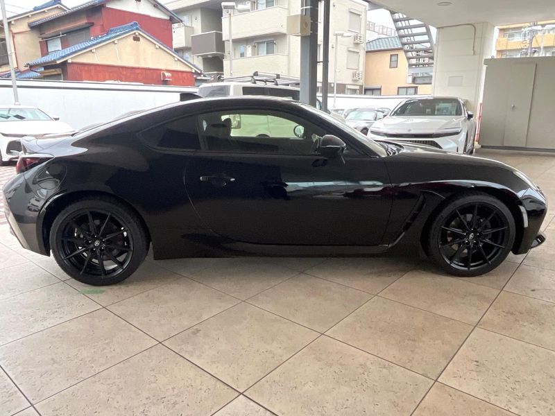 2022 Toyota GR86 3BA-ZN8 (UW-6a90fe2e2caf3)[8]