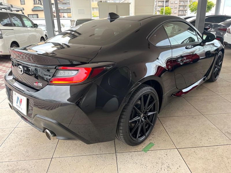 2022 Toyota GR86 3BA-ZN8 (UW-6a90fe2e2caf3)[9]