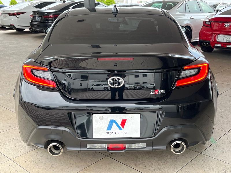 2022 Toyota GR86 3BA-ZN8 (UW-6a90fe2e2caf3)[10]
