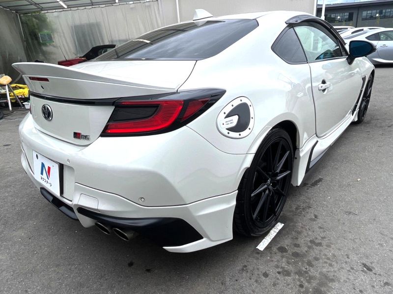 2022 Toyota GR86 3BA-ZN8 (UW-6a90fe2e599a4)[22]