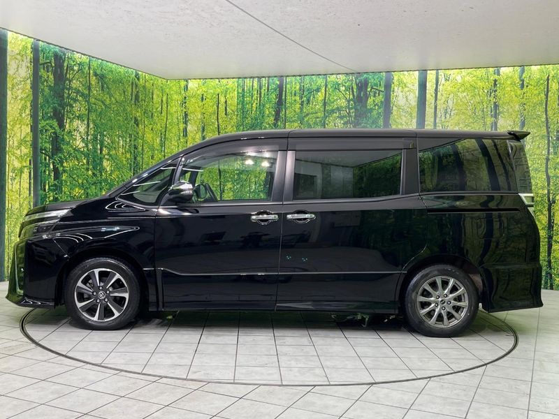 2021 Toyota Voxy 3BA-ZRR80W (UW-6a90fe40515a1)[11]