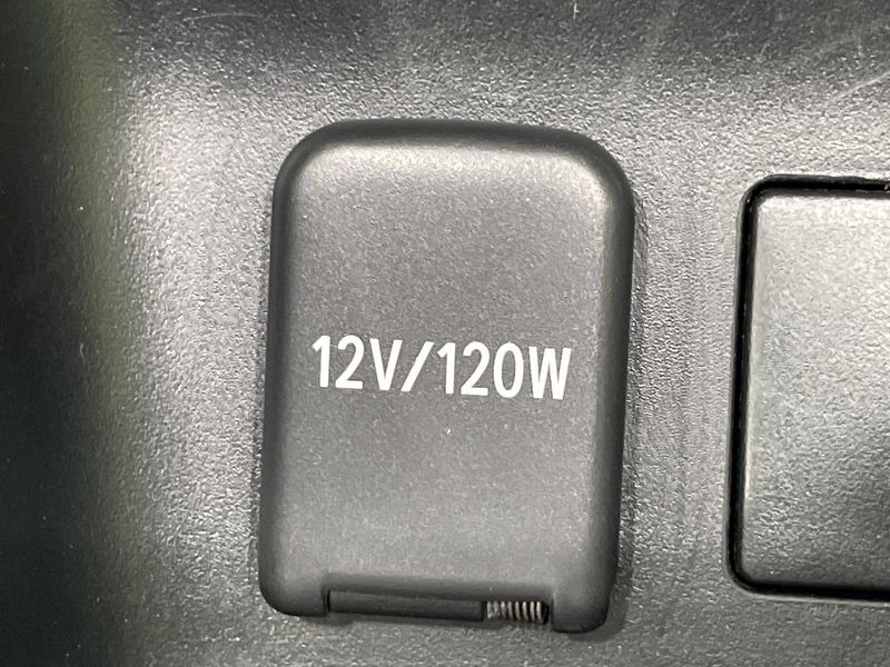 2016 Toyota Prius DAA-ZVW50 (UW-6a90fe5ca2c79)[23]
