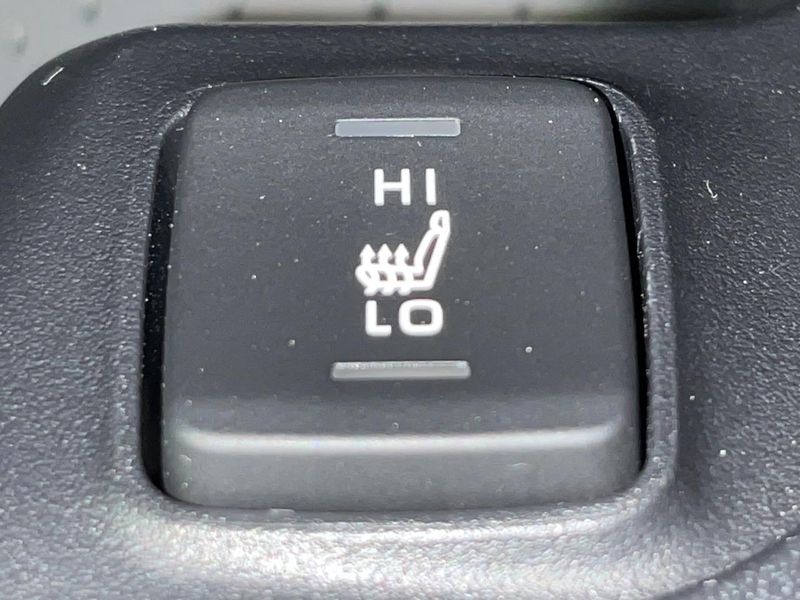 2023 Toyota Corolla Touring 6AA-ZWE215W (UW-6a90fe6d944f3)[22]