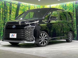 2022 Toyota Voxy 6AA-ZWR90W