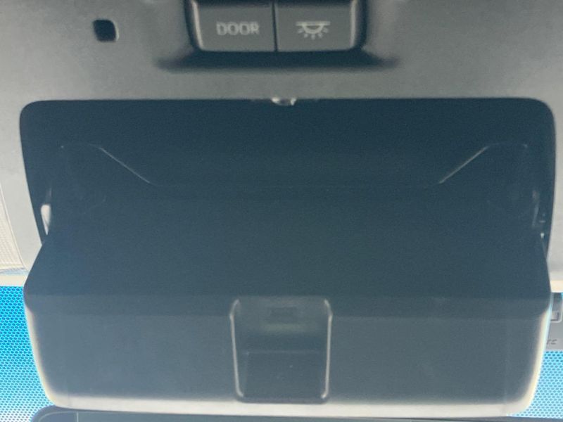 2019 Toyota Alphard DBA-AGH30W (UW-6a924c1b6044f)[28]