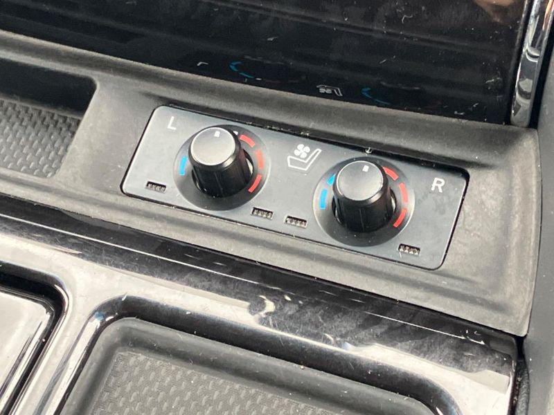 2019 Toyota Alphard DBA-AGH30W (UW-6a924c1b6044f)[20]