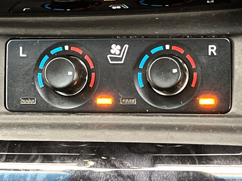 2019 Toyota Alphard DBA-AGH30W (UW-6a924c1c41391)[22]