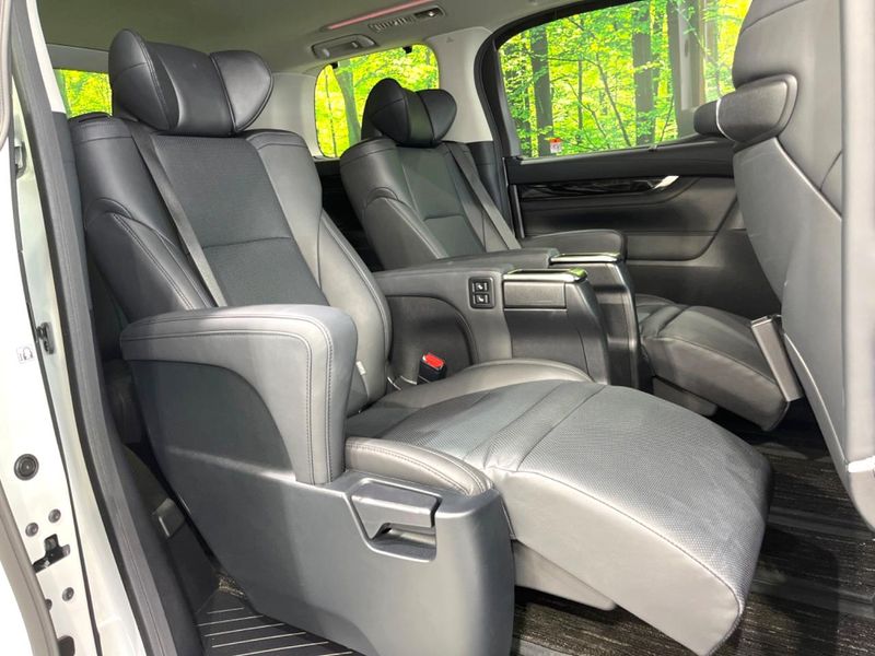 2022 Toyota Alphard 3BA-AGH30W (UW-6a924c237f0bf)[10]