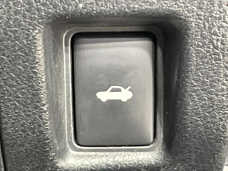 2015 Lexus RC DAA-AVC10 (UW-6a924c3c8cb85)[11]