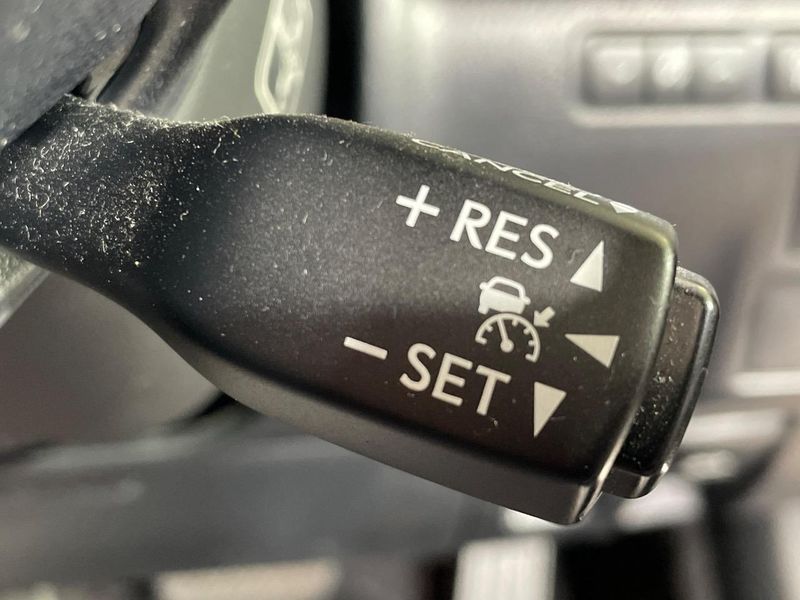 2015 Lexus RC DAA-AVC10 (UW-6a924c3c8cb85)[12]