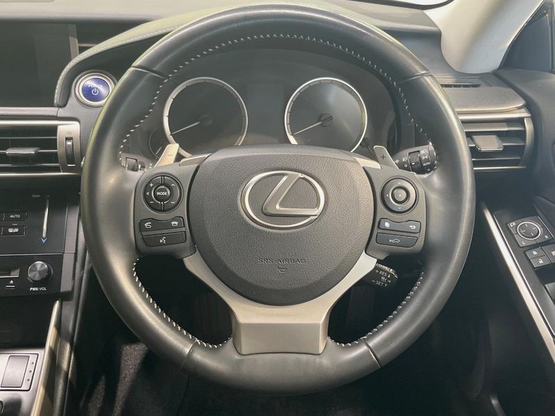 2014 Lexus IS DAA-AVE30 (UW-6a924c3d48c48)[24]