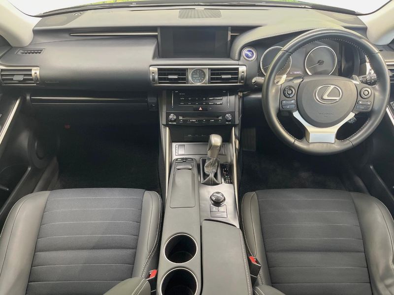 2014 Lexus IS DAA-AVE30 (UW-6a924c3d48c48)[23]