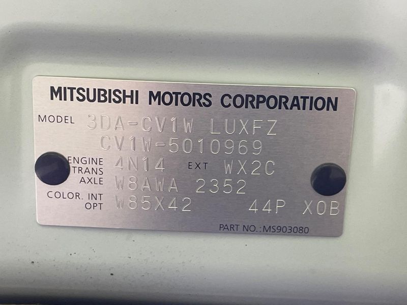 2024 Mitsubishi Delica D:5 3DA-CV1W (UW-6a924cad5ade4)[1]
