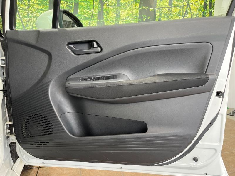 2021 Nissan Note 6AA-E13 (UW-6a924cca5fd3a)[25]