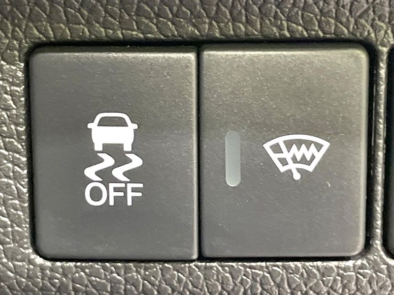 2019 Honda Freed hybrid DAA-GB7 (UW-6a924ce41a136)[26]