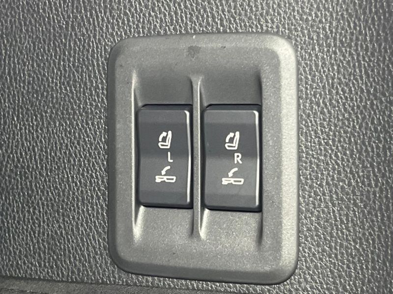 2024 Toyota Land Cruiser 250 3DA-GDJ250W (UW-6a924ceb1df92)[18]