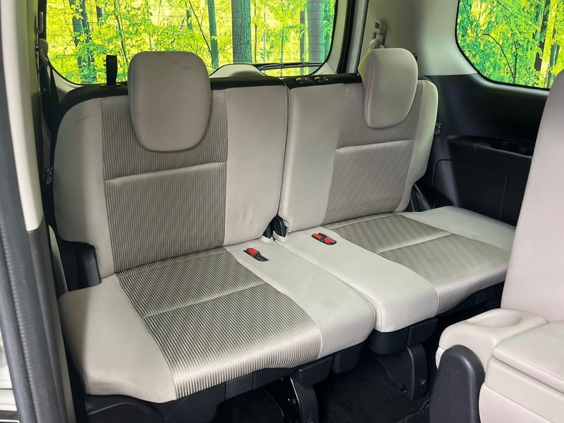 2016 Nissan Serena DAA-GFC27 (UW-6a924cefa9d9a)[25]