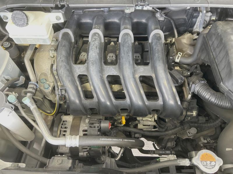 2017 Nissan Serena DAA-GFC27 (UW-6a924cf2e5e86)[4]