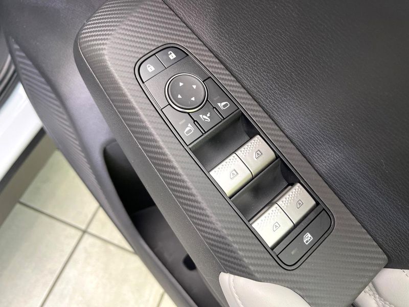 2022 Mitsubishi OUTLANDER PHEV 5LA-GN0W (UW-6a924d05480ce)[28]