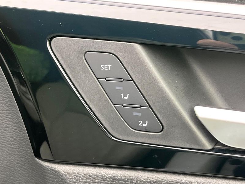 2022 Mitsubishi OUTLANDER PHEV 5LA-GN0W (UW-6a924d05480ce)[27]