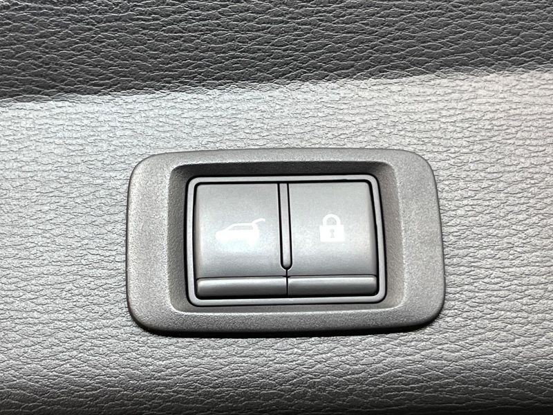 2022 Mitsubishi OUTLANDER PHEV 5LA-GN0W (UW-6a924d05480ce)[22]