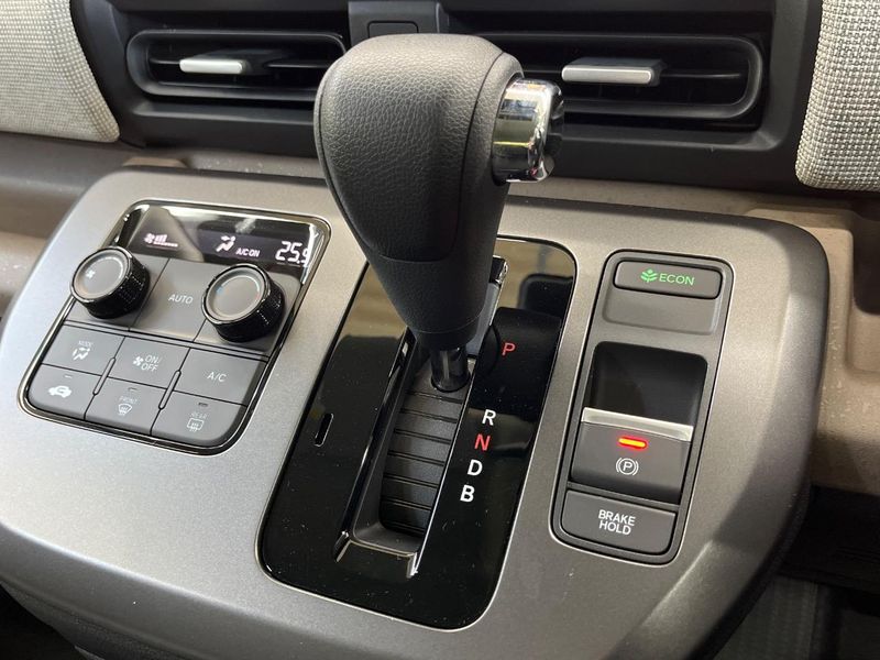 2025 Honda Freed 6AA-GT5 (UW-6a924d18d4aba)[24]