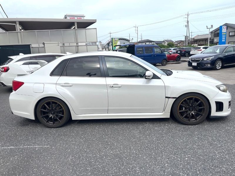 2010 Subaru Impreza CBA-GVB (UW-6a924d23a8d69)[16]
