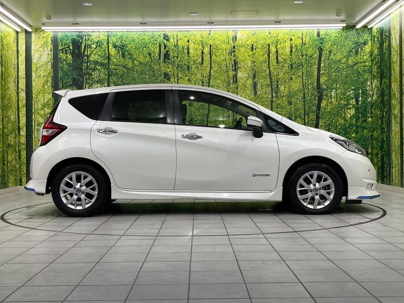 2017 Nissan Note DAA-HE12 (UW-6a924d302df3b)[18]