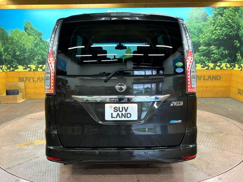 2014 Nissan Serena DAA-HFC26 (UW-6a924d4117831)[7]