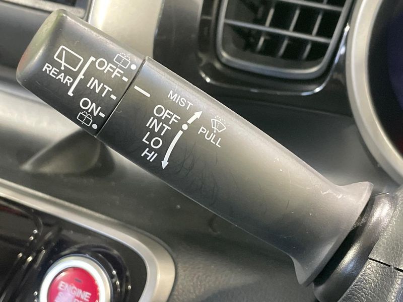 2013 Honda N-BOX CUSTOM DBA-JF1 (UW-6a924d64c94a2)[25]