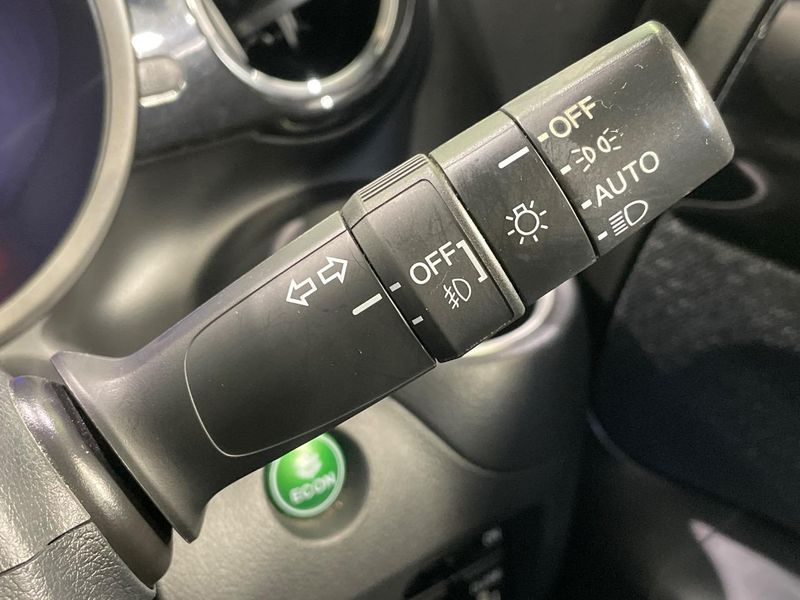 2013 Honda N-BOX CUSTOM DBA-JF1 (UW-6a924d64c94a2)[26]