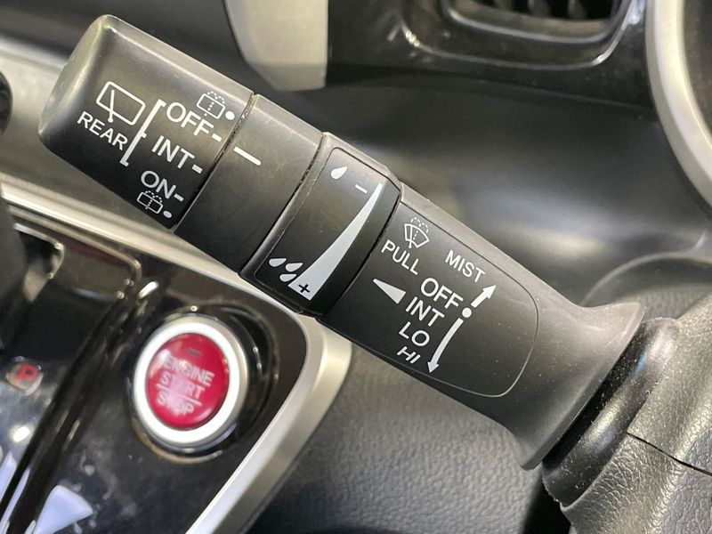 2015 Honda N-BOX CUSTOM DBA-JF1 (UW-6a924d68697c0)[27]