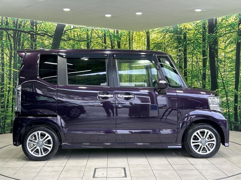2017 Honda N-BOX CUSTOM DBA-JF1 (UW-6a924d6e0323c)[21]