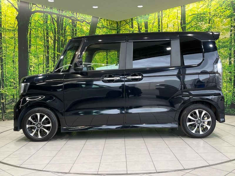 2018 Honda N-BOX CUSTOM DBA-JF3 (UW-6a924d75b913d)[20]