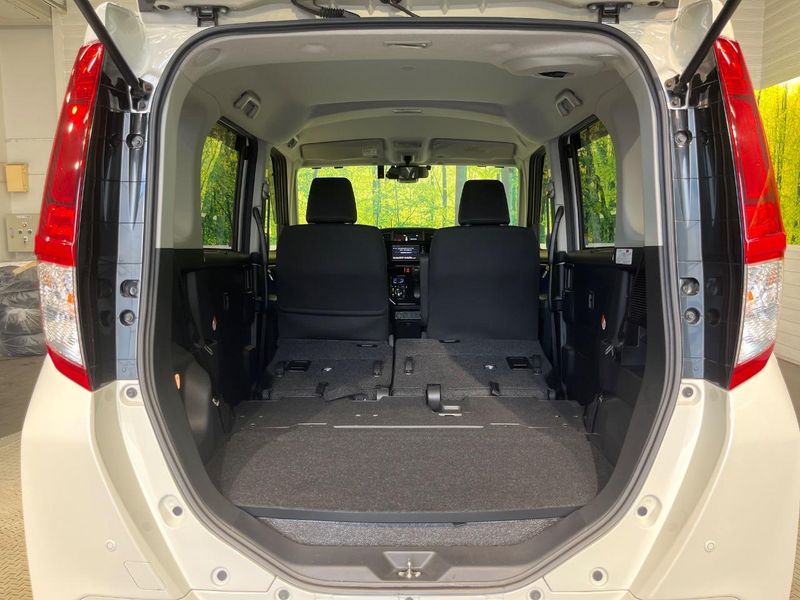 2017 Toyota Roomy DBA-M900A (UW-6a924e35d8ede)[16]