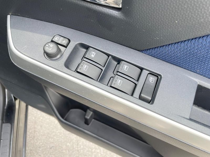 2018 Toyota Roomy DBA-M910A (UW-6a924e45214a7)[16]