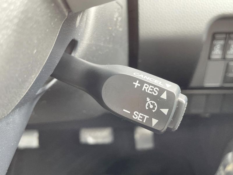 2018 Toyota Roomy DBA-M910A (UW-6a924e45214a7)[28]