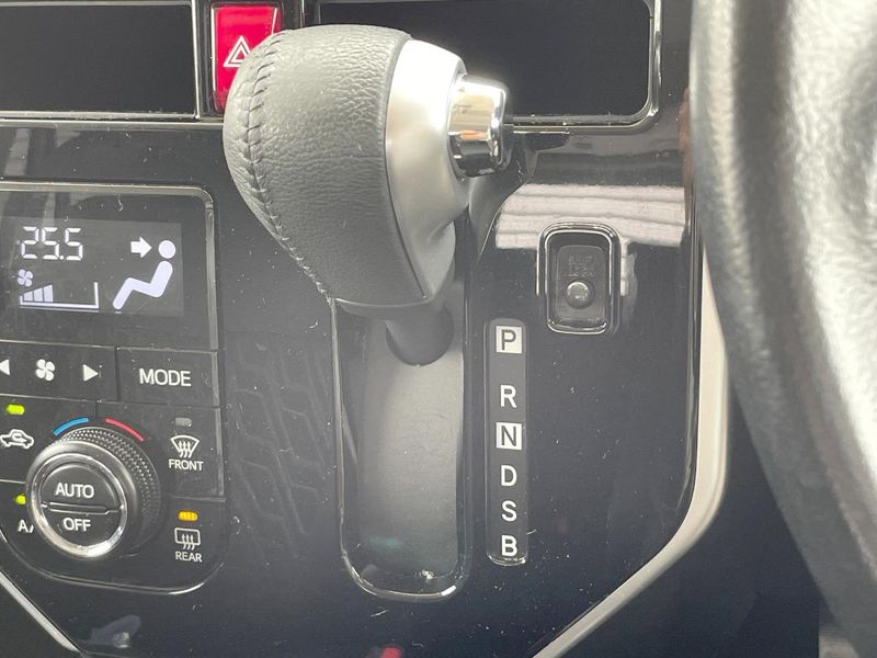 2018 Toyota Roomy DBA-M910A (UW-6a924e45214a7)[27]