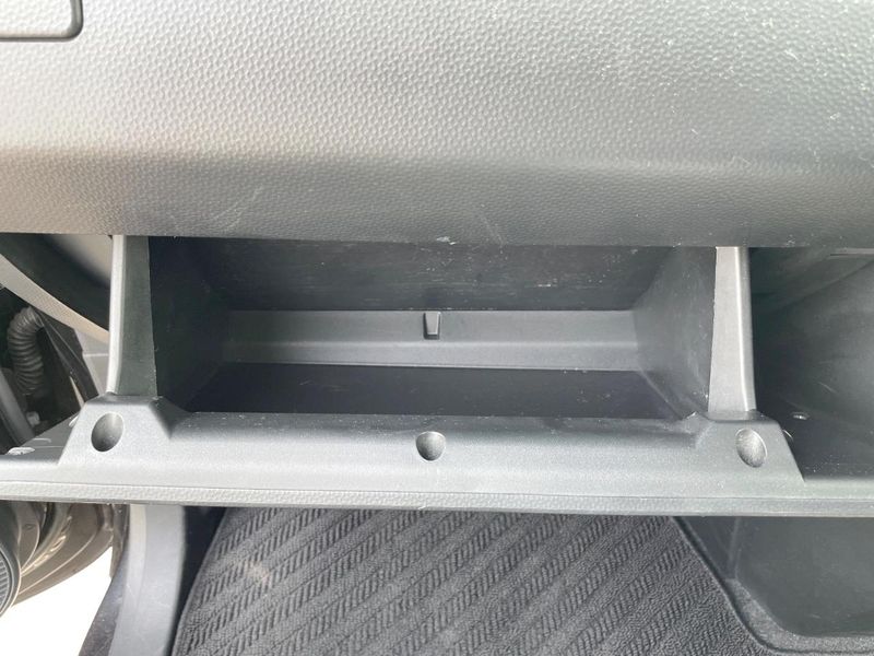 2018 Toyota Roomy DBA-M910A (UW-6a924e45214a7)[4]