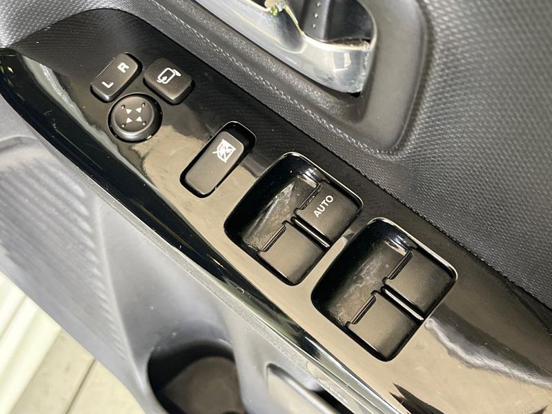 2019 Suzuki Spacia Custom DAA-MK53S (UW-6a924e747bc9a)[28]