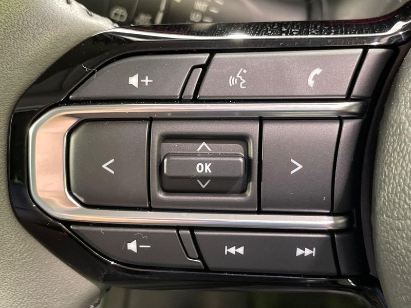 2026 Suzuki Spacia Custom 5AA-MK94S (UW-6a924e8294a8d)[17]