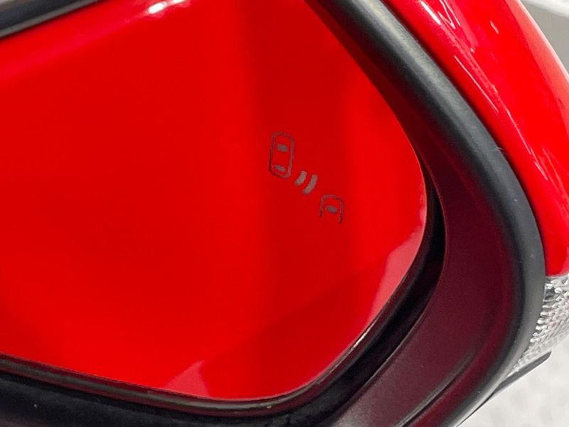 2021 Toyota Yaris 6AA-MXPH10 (UW-6a924ec145dce)[14]